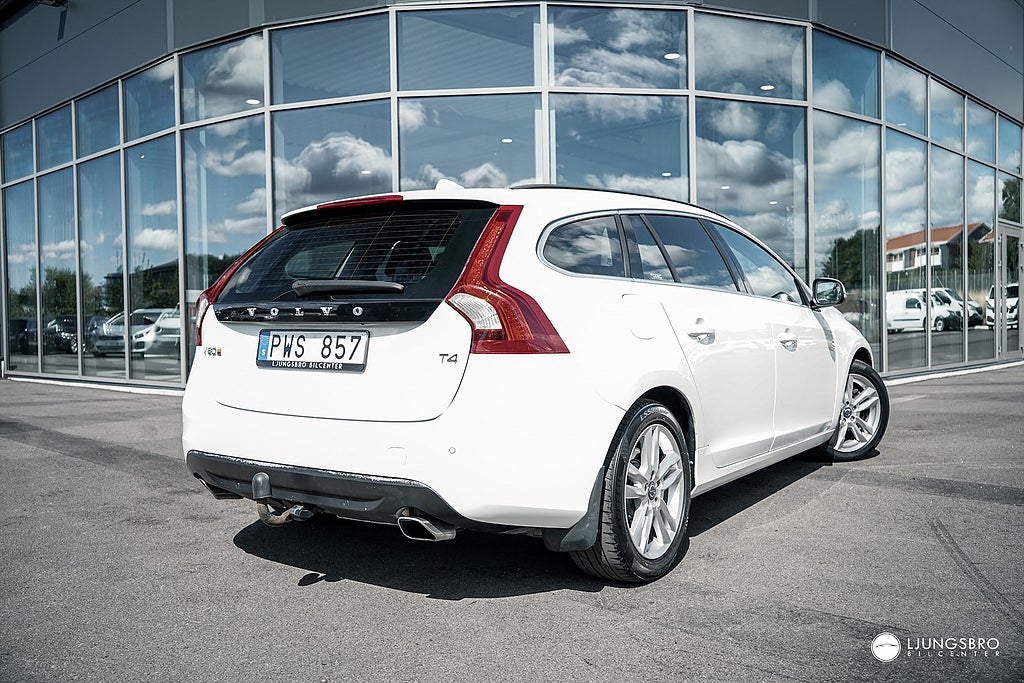 Volvo V60 2012 - miniatyr 2