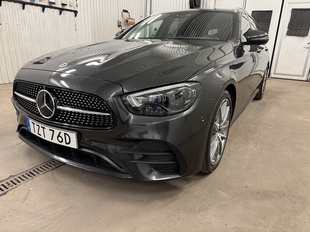 Mercedes-Benz E 220 T d 4MATIC AMG Line Widescreen Panorama