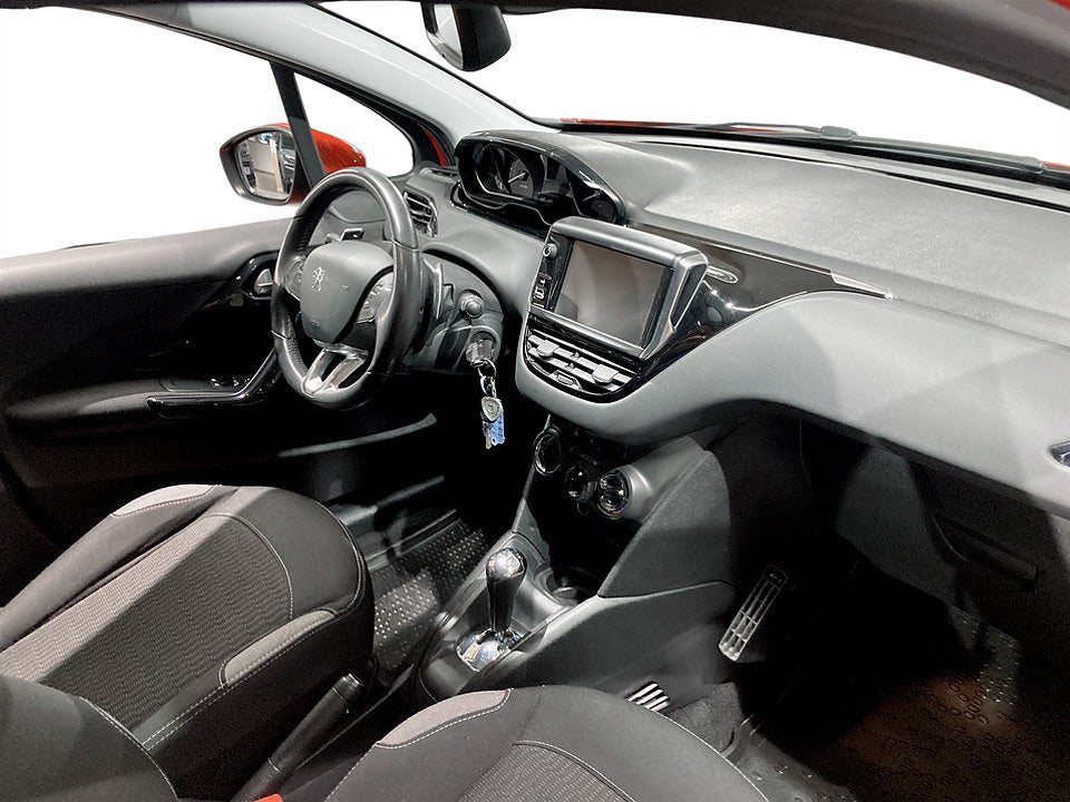 Bild på Peugeot 208 Active 1.2 PT 82hk Aut KAMPANJRÄNTA 3,99%