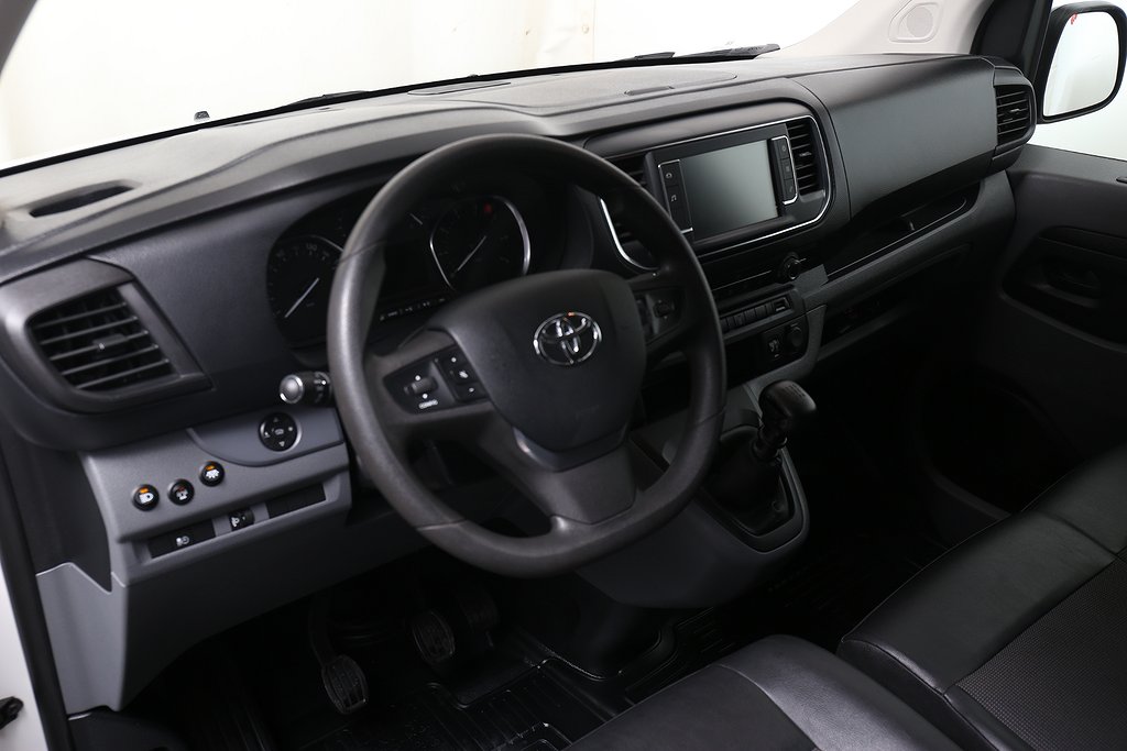 Toyota ProAce 1,6 D-4D 116hk Skåpbil L2 Comfort Drag Moms 2018