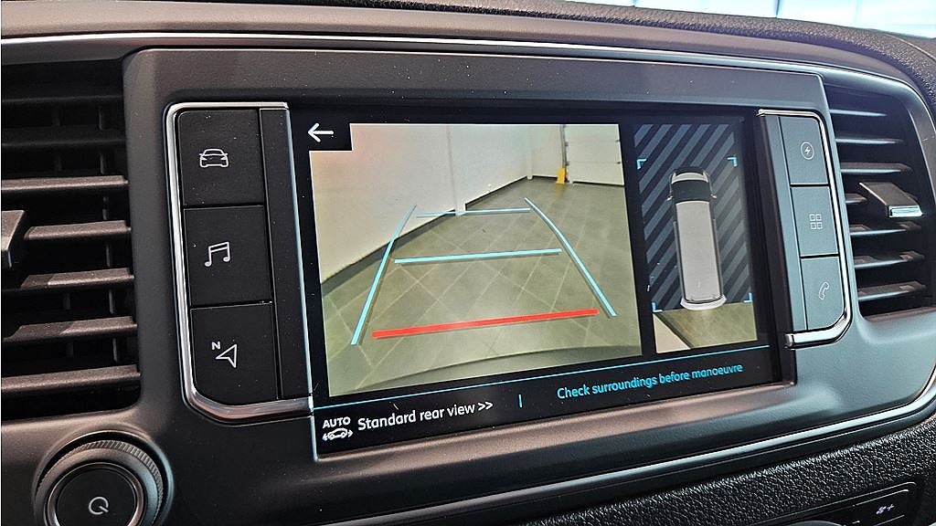 Bild på Peugeot e-Expert PRO+ 75kWh 136hk Aut L3 - DRAG,B-KAMERA