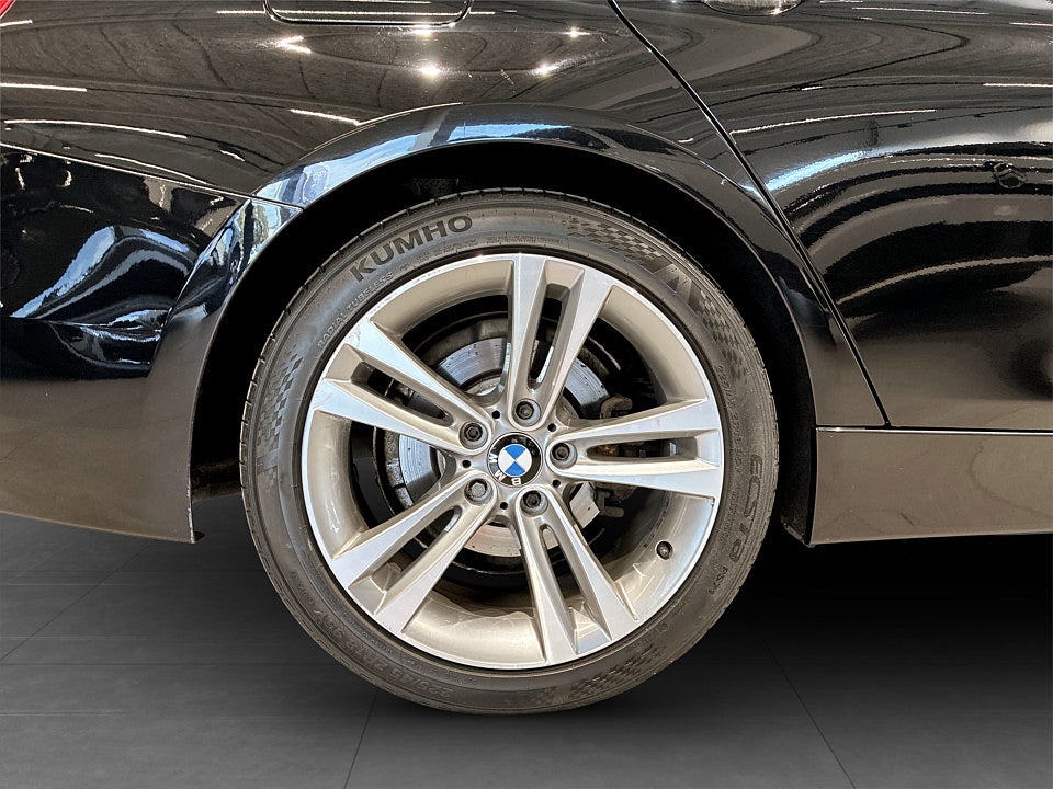 Bild på BMW 328i Touring Sport Line 245hk BACKSENSORER