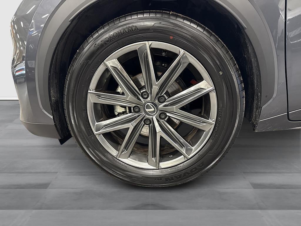 Lexus LBX 2024 - miniatyr 11