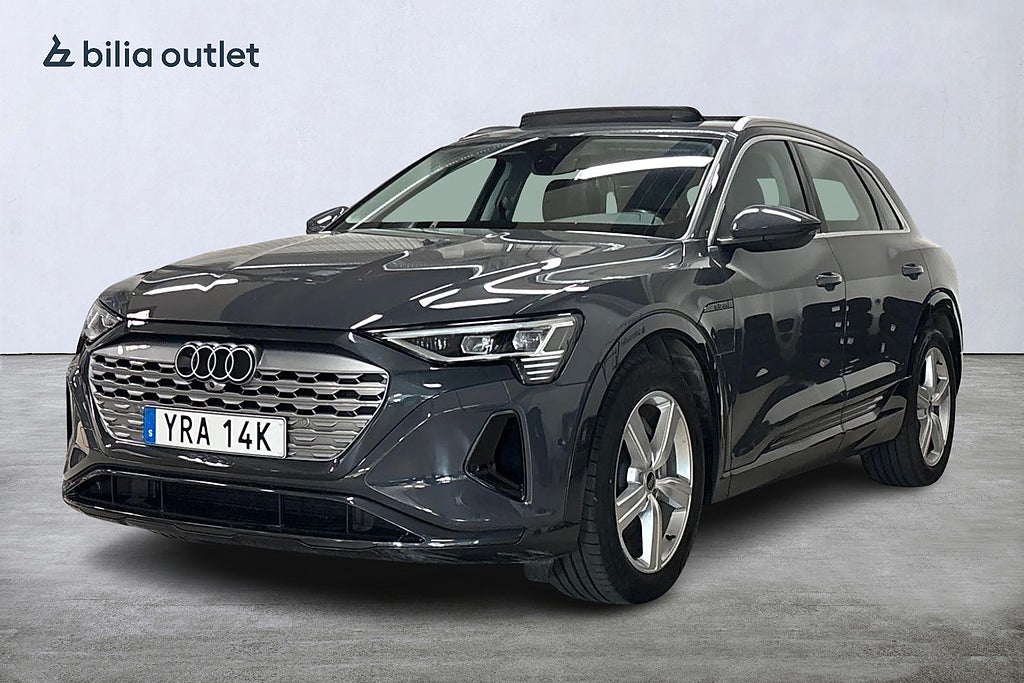Audi Q8 50 e-tron quattro 340hk Cockpit Panorama Drag