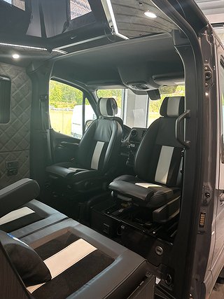 Transportbil - Skåp Mercedes-Benz Sprinter 19 av 36