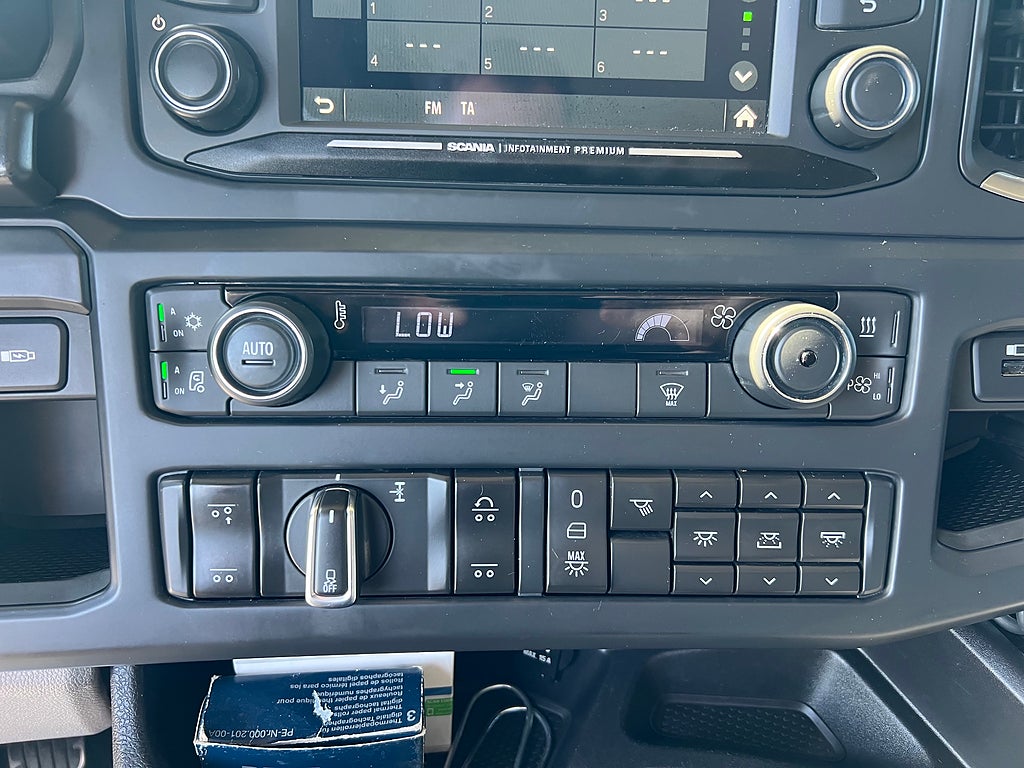 Scania R650 6x2 Lastväxlare, Euro 6