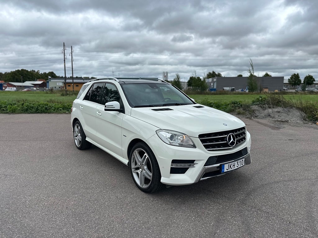 Mercedes-Benz ML 350 BlueTEC 4MATIC  AMG Line,21”