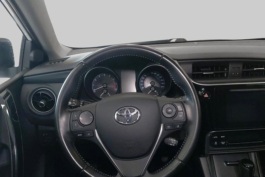 Toyota Auris 2017 - miniatyr 10