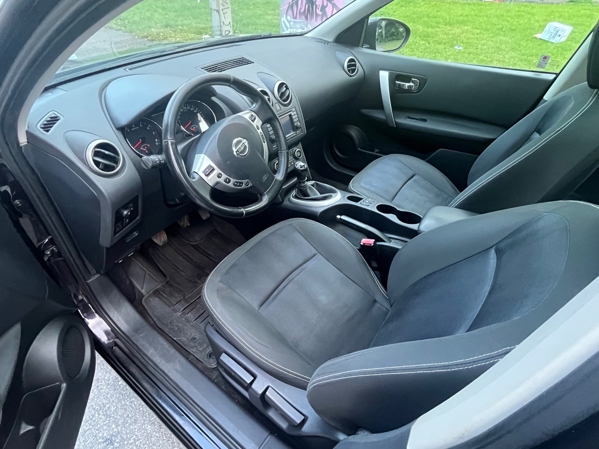 Nissan Qashqai 2011, bild 5/36