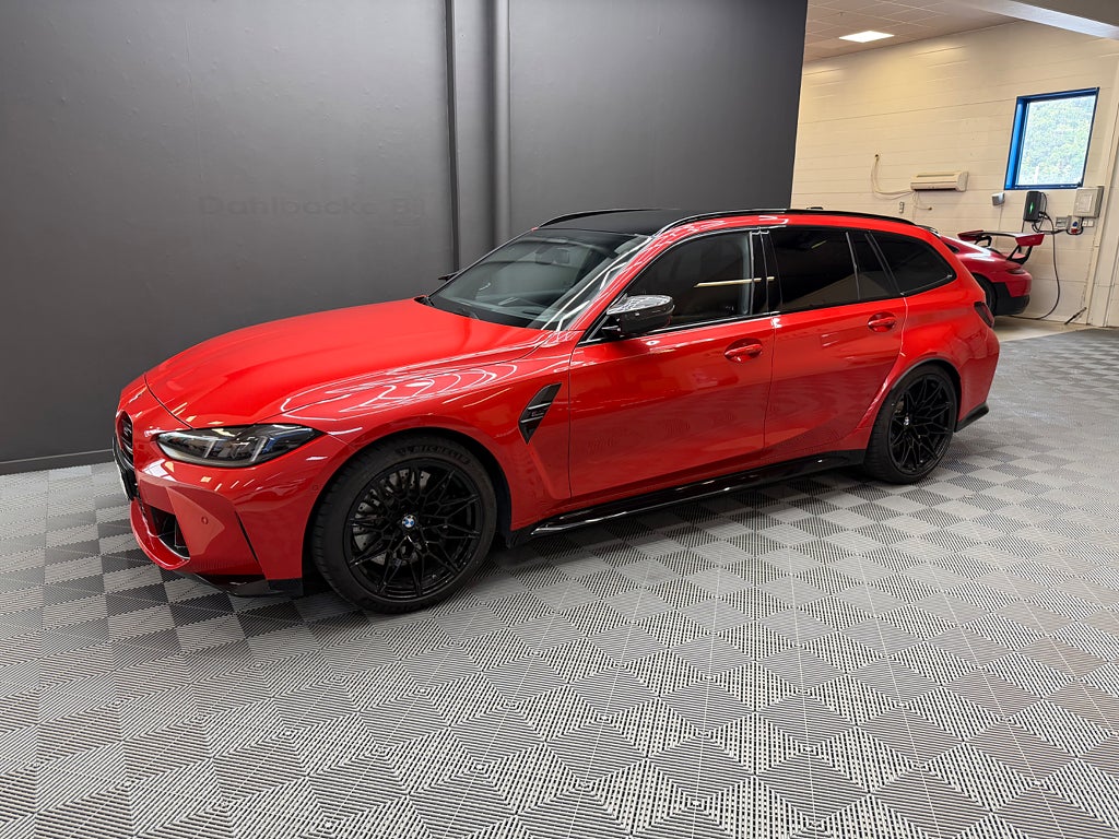 BMW M3 Competition Touring xDrive 530hk