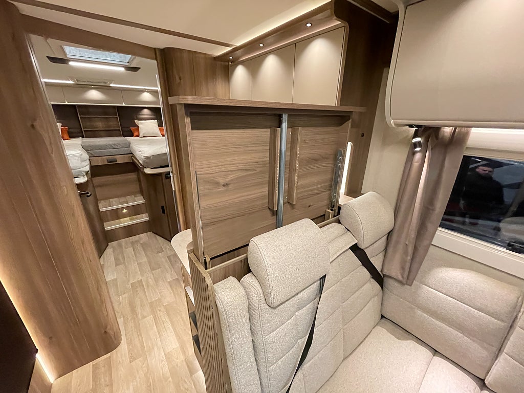 Kabe TMX 810 LGB /5 bältad/Mercedes 170hk/ALDE/Taksäng - Kabe