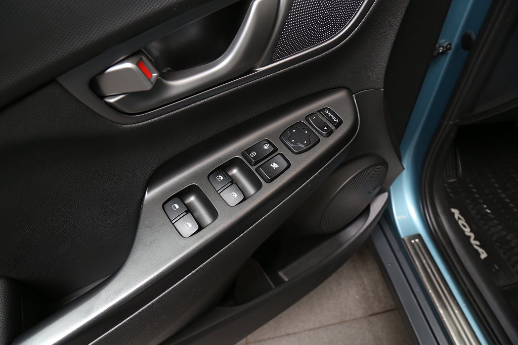 Hyundai Kona Electric 64 kWh Premium 204hk Skinn Navi 1ägare 2020