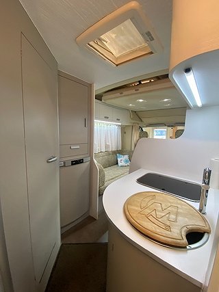 Husbil-halvintegrerad Fiat Wingamm Brownie 5.8 3 av 8