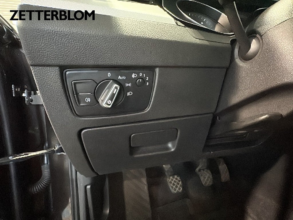 Kombi Volkswagen Passat 15 av 18