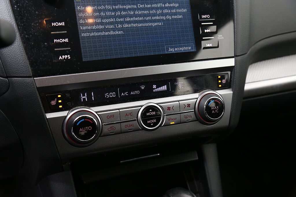 Subaru Outback 2,5i 175hk AWD Aut 1ägare Kamera Motorv Dragkrok 2015