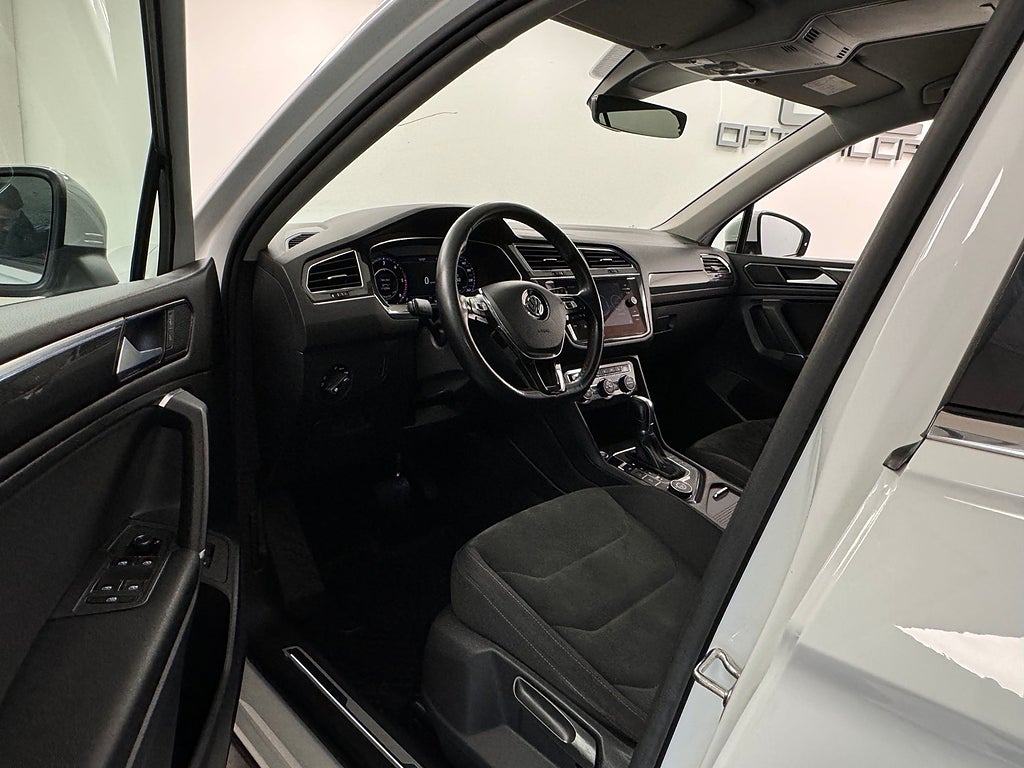 Volkswagen Tiguan 2018 - miniatyr 4