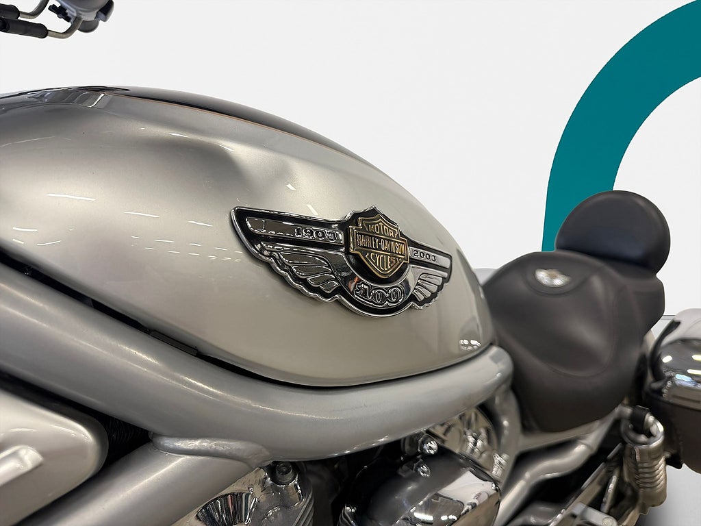 Harley-Davidson vrsca V-Rod 2-tone jubileum, LÅG MIL, NYSKICK