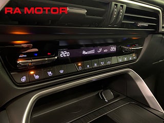 SUV Mazda CX-60 19 av 20