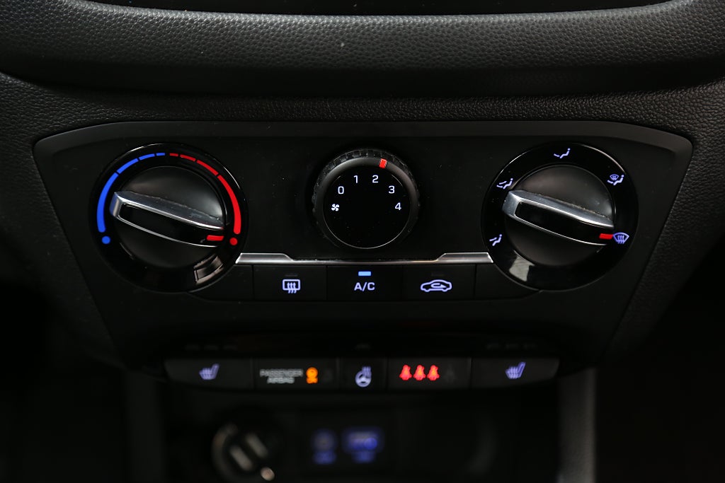 Hyundai i20 1,4 101hk Premium Aut 5D Bluetooh 2017