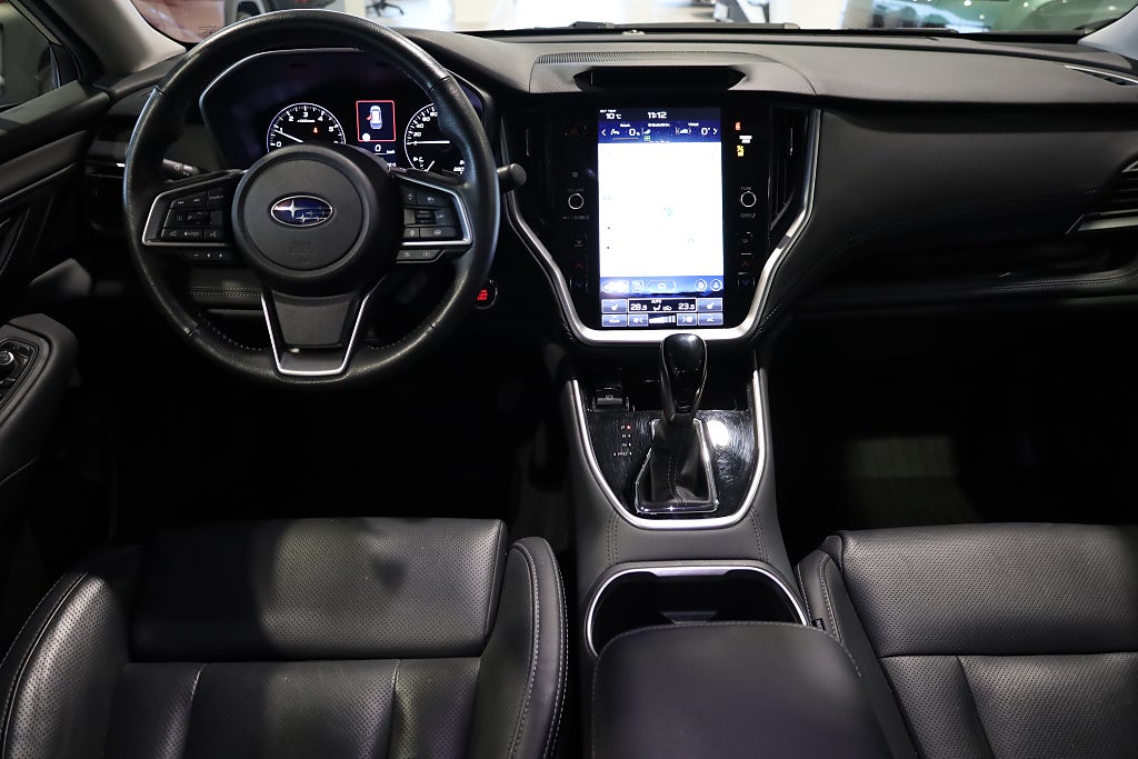 Subaru Outback 2,5 169hk XFuel Limited AWD Aut Navi Kamera Läder Drag 2023