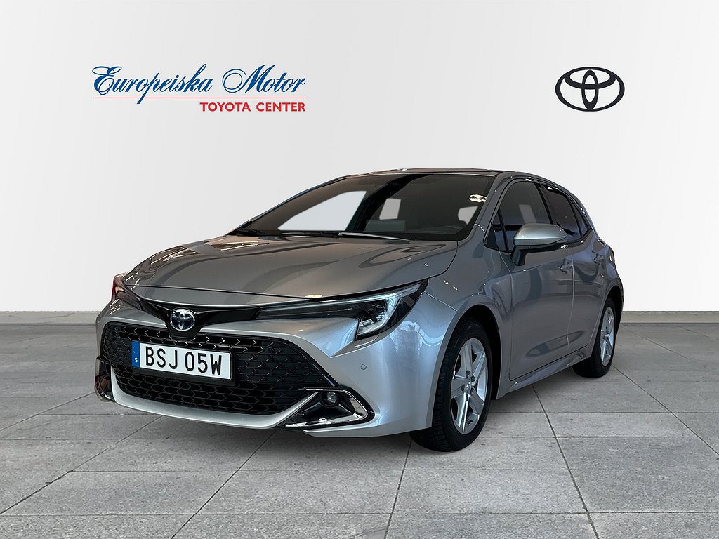 Toyota Corolla 1.8 HSD 5-d Style / V-Hjul / Nya modellen