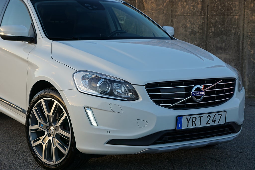 Volvo XC60 D4 AWD Polestar 220hk Classic Summum Pano B-Kamera 21”