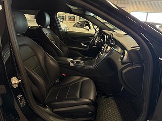 Mercedes-Benz C 220 T d 4MATIC AMG S&V-däck/Drag/M&D-värm