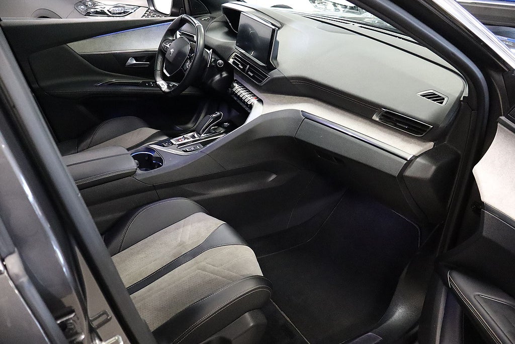 Bild på Peugeot 3008 GT HYBRID4 300hk Aut AWD - B-KAMERA
