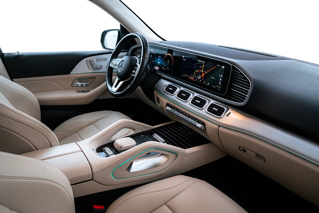 Gallery image 8 of 15