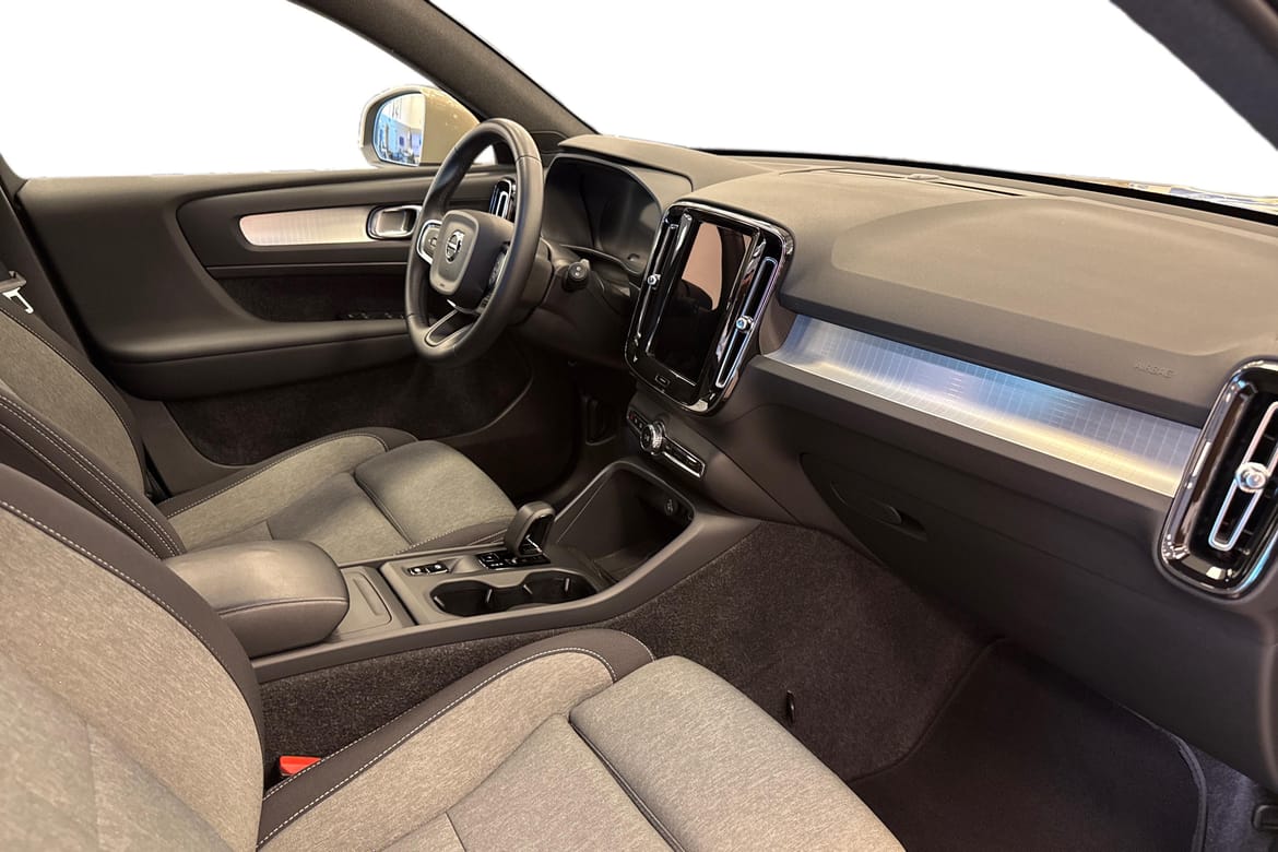 Volvo XC40 B4 FWD Bensin Core 2025, bild 7/10