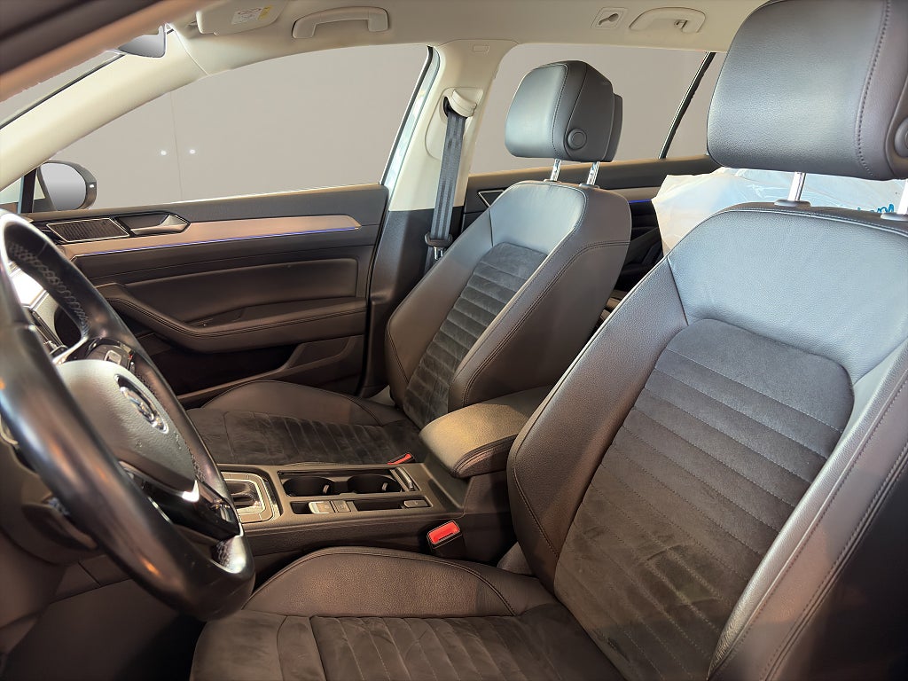 Volkswagen Passat 2019 - miniatyr 9
