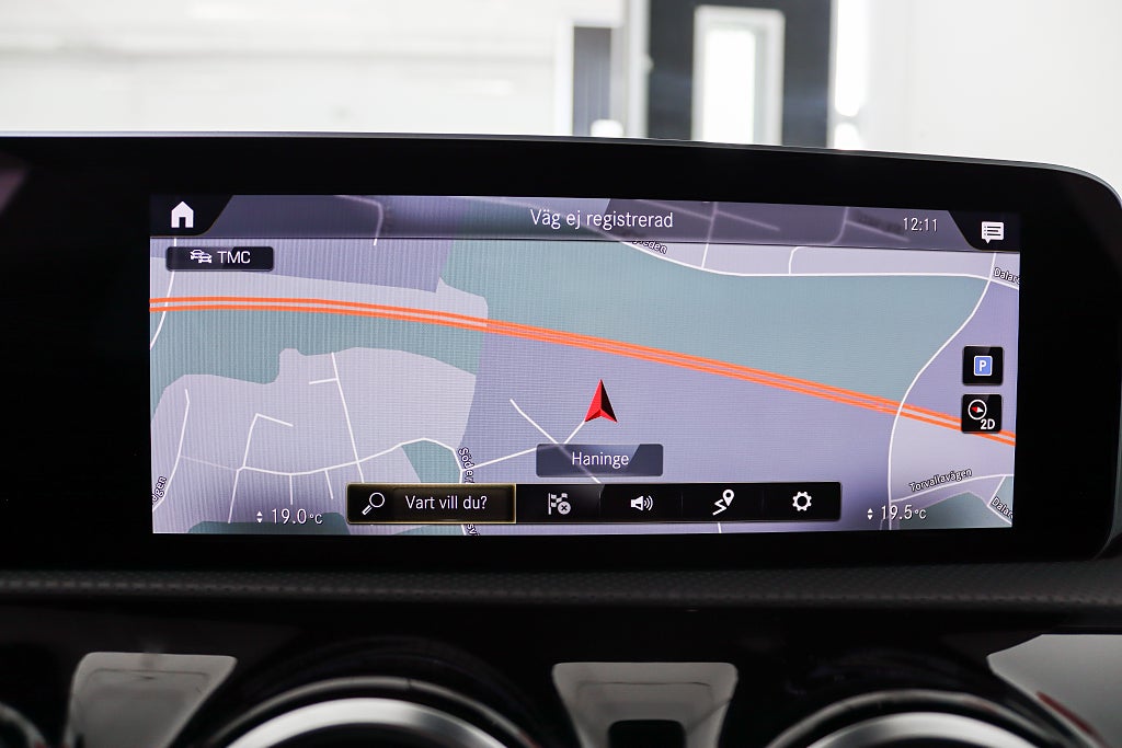 Mercedes-Benz CLA 180 Nyservad AMG Widescreen B-kamera Navi Alcantara