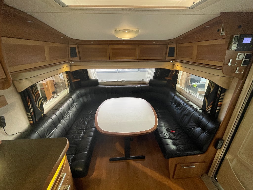 Kabe Royal 780 ETDL KS E2 / ALDE / Elektriska stödben / Förtält / Lån - Kabe