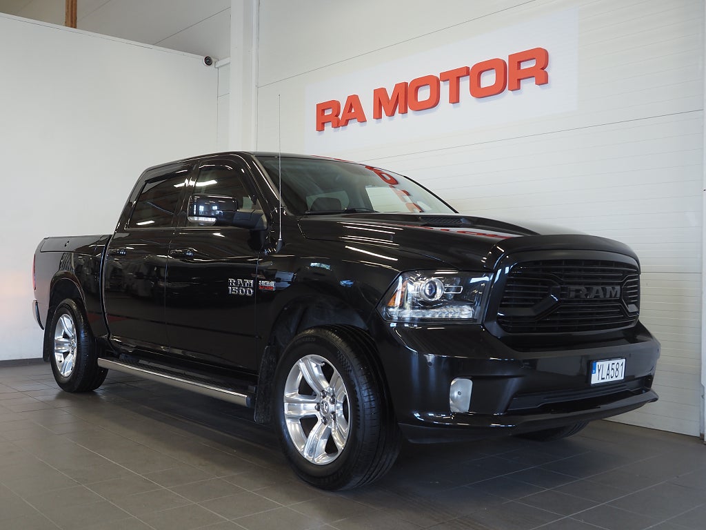 RAM 1500 Sport 5.7 V8 395hk HEMI 4x4 TorqueFlite |Taklucka|Drag| 2018