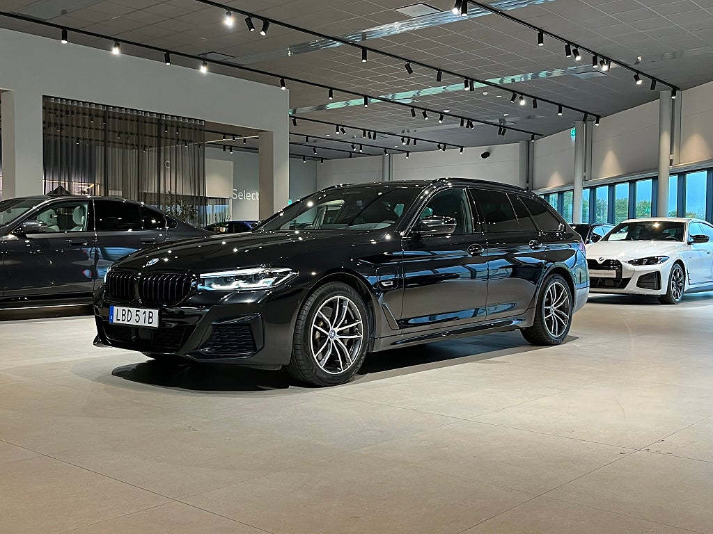 BMW 530e xDrive Touring M Sport Adapt. Farth Head-Up Rattvärme