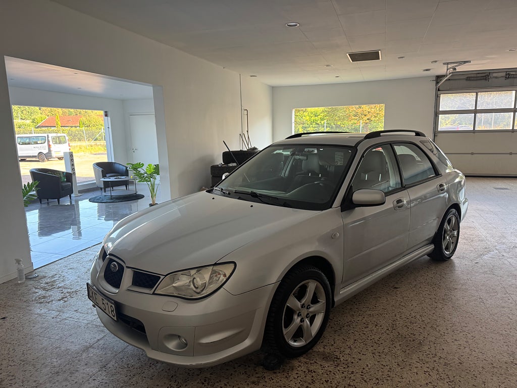 Subaru Impreza  2.0 4WD automat ny besiktad 