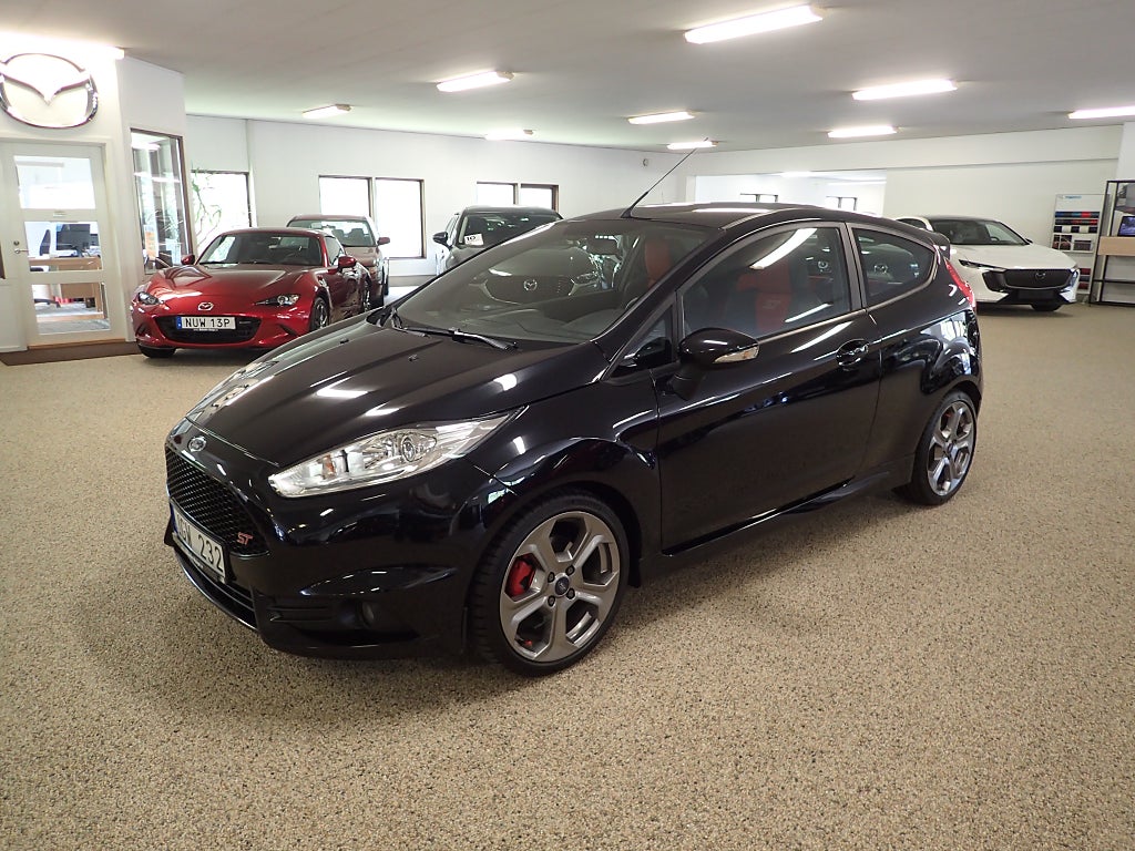 Ford Fiesta  1,6  ST 182 hk 