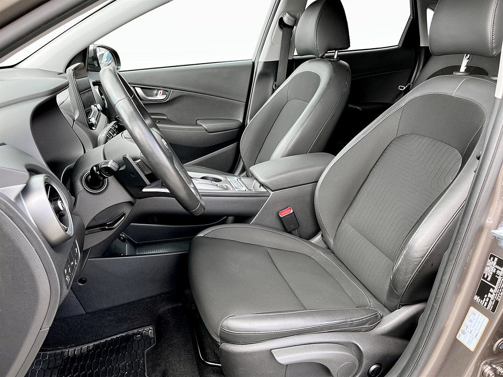 Bild på Hyundai Kona Essential 39.2kWh 136hk Aut - B-KAMERA, CARPLAY