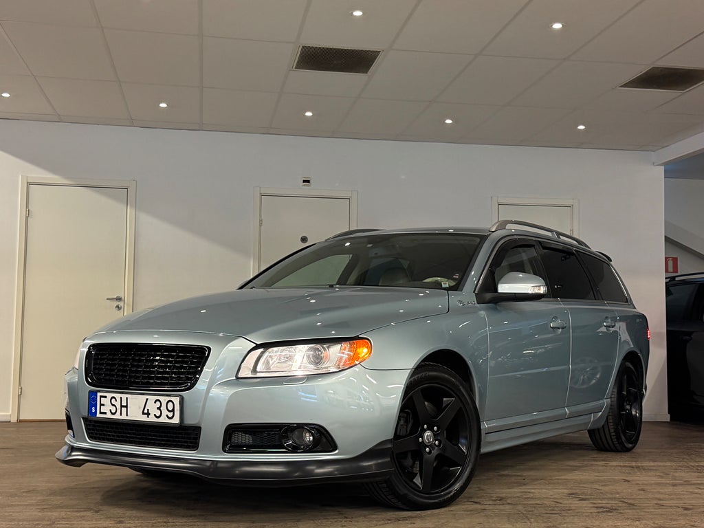 VOLVO V70 T6 286 ch 4x4 AWD GEARTRONIC SUMMUM BVA - ATTELAGE - CUIR - 233000 km