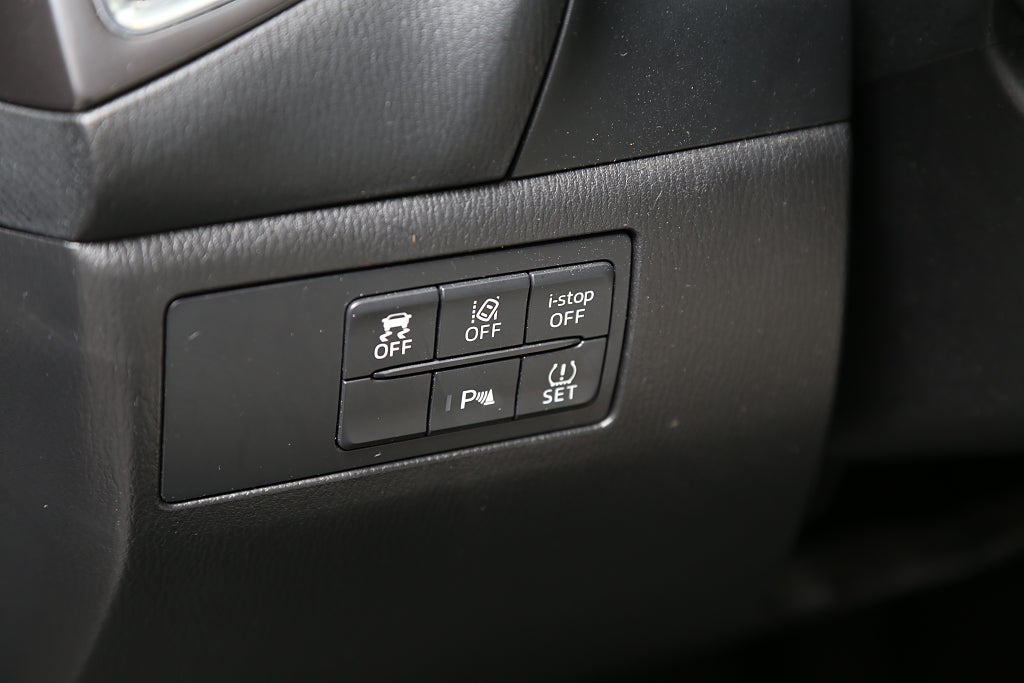 Mazda 3 Sport 2,0 165hk | Optimum | Off- White | Bose | HUD | 2017