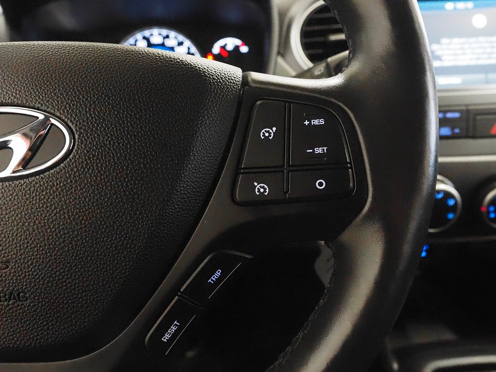 Hyundai i10 1.0 blue 67hk 5-d Trend PDC Farthållare Carplay 2020