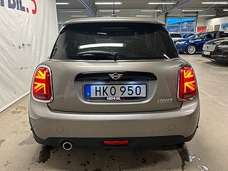 MINI Cooper 3-dörrars DCT Pepper II S&V-däck/Mvärm/Låg skatt