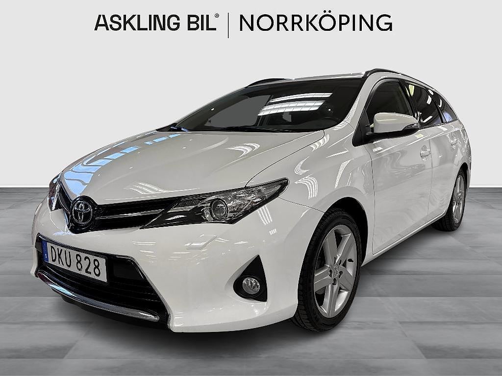 Toyota Auris 1.6 TOURING SPORTS MAN EDITION 50 / DRAGKROK