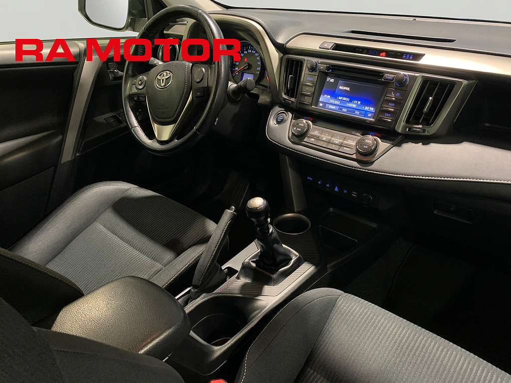 Toyota RAV4 2.2 D-4D AWD 150hk Edition Feel Drag Kamera M-Värm 2015