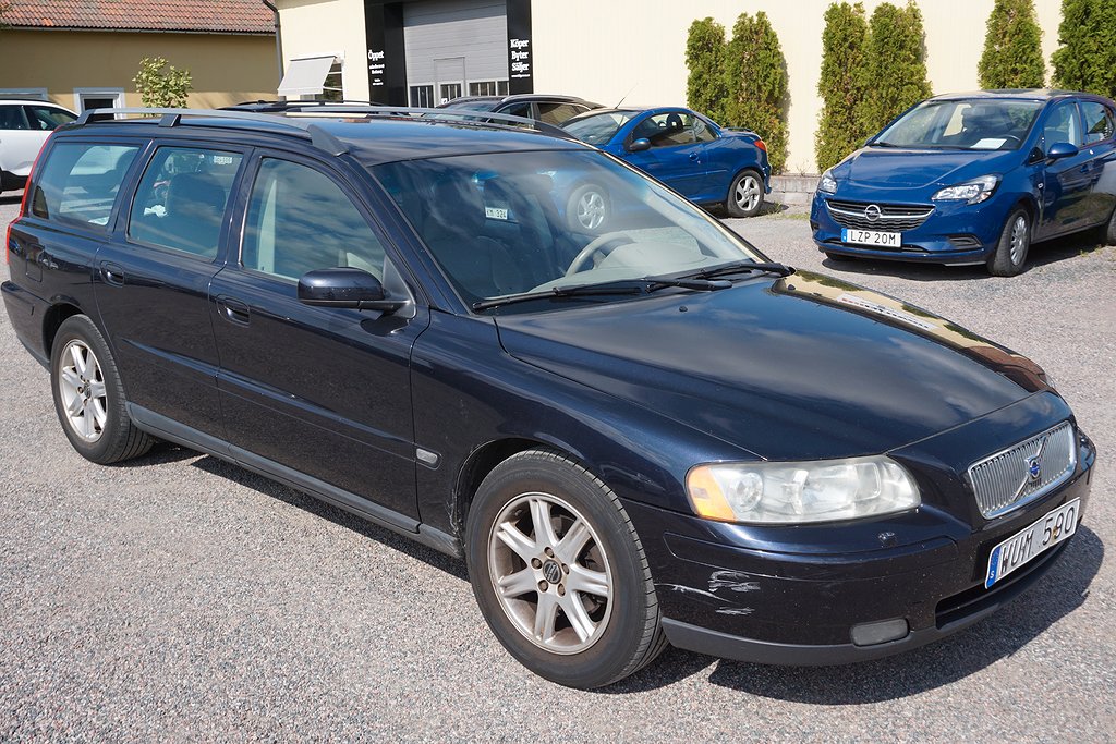 Volvo V70 2.4 Kinetic Drag M-Värmare