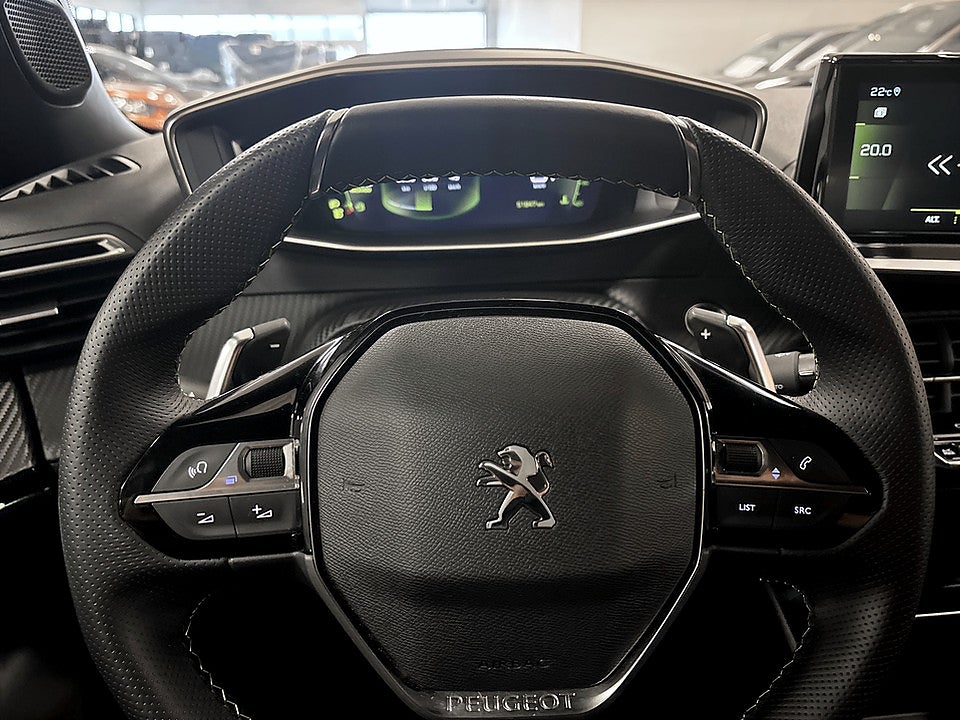 Bild på Peugeot 2008 GT 1.2 PT 130hk Aut B-KAMERA NAVI 