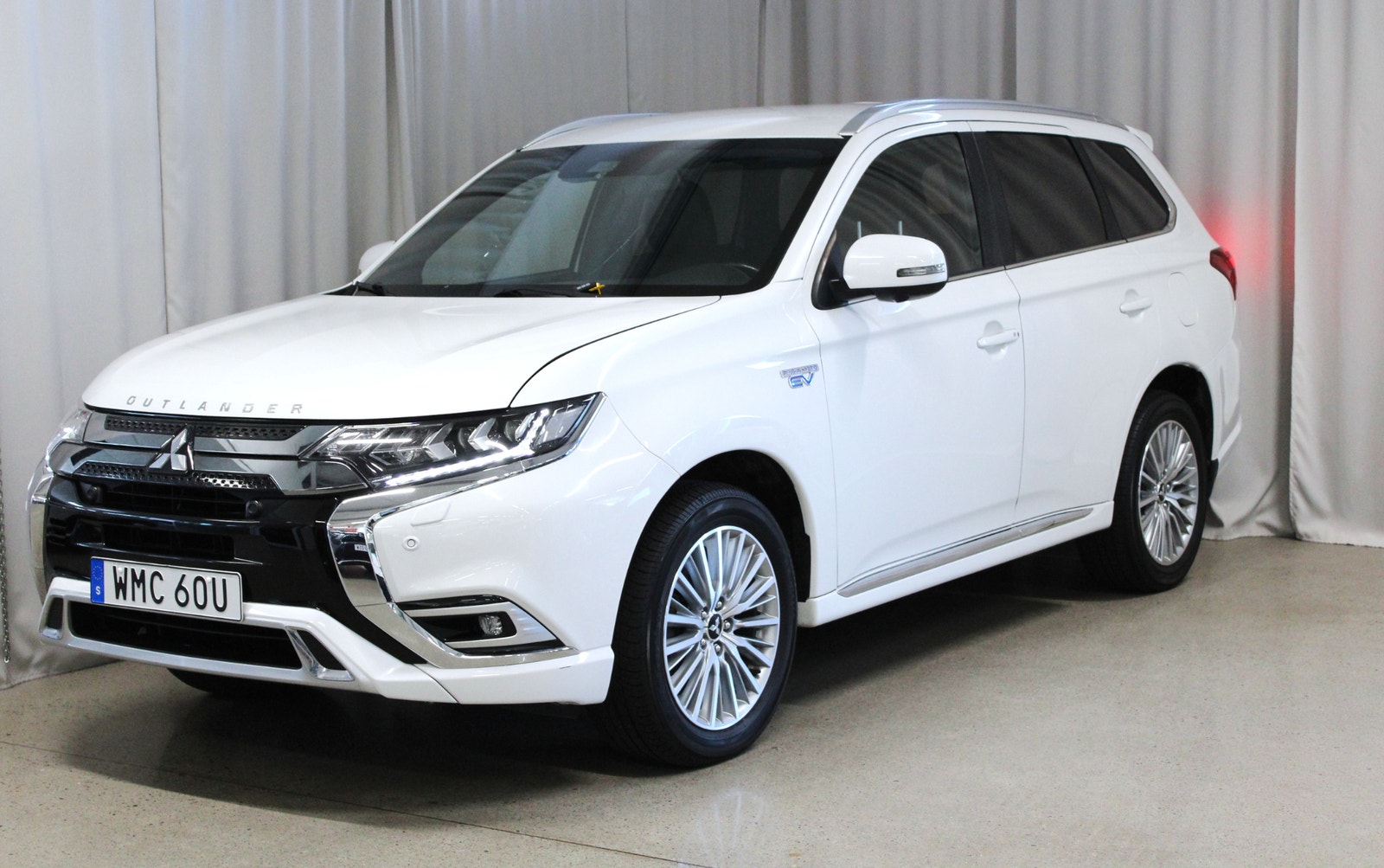 Mitsubishi Outlander PHEV 224hk Business X, 360 kamera, 7253 mil 2020 - miniatyr 13