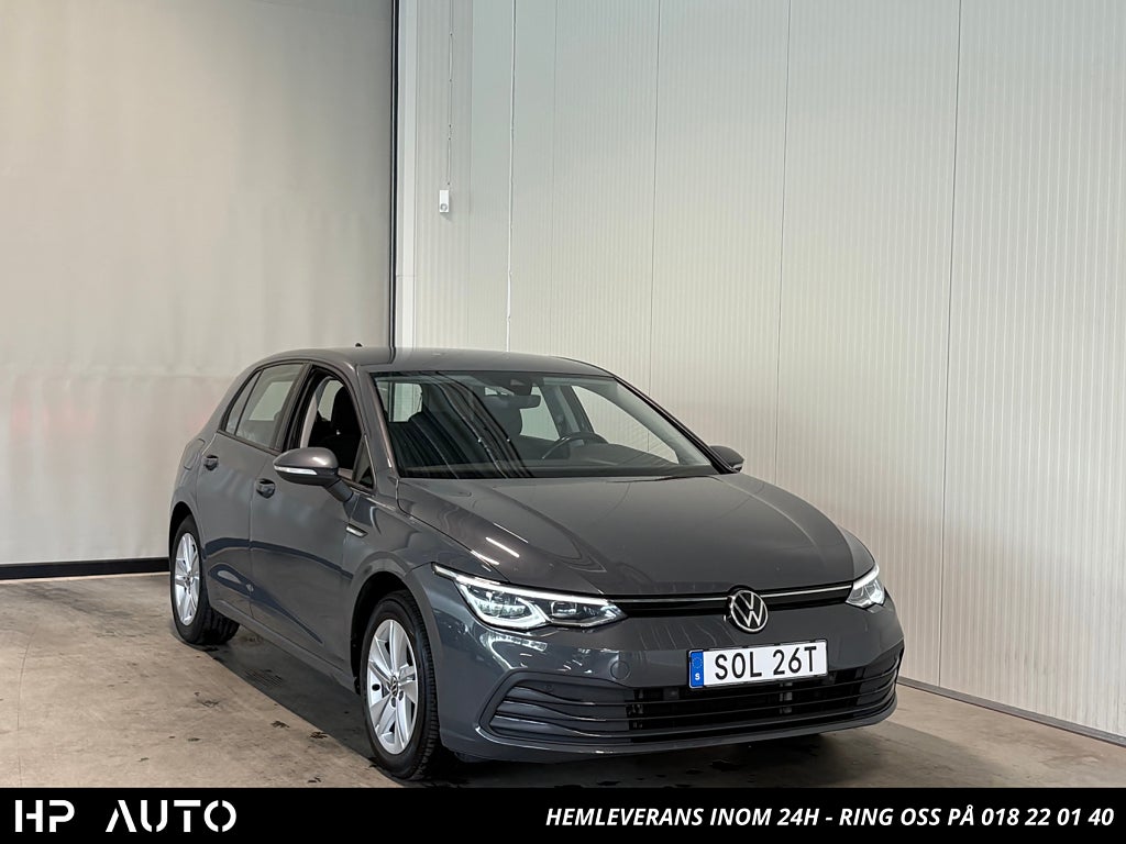 Volkswagen Golf 1.5TSI 150hk First edition Värmare/ Dragkrok/ Cockpit