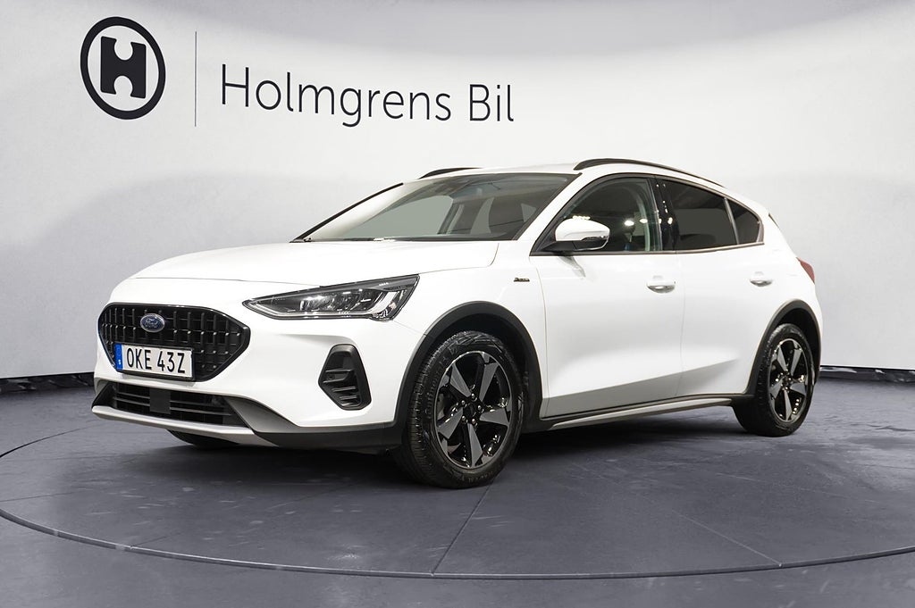 Ford Focus 5d Active 1.0 EcoBoost Kamera Motorvärmare | Ränta 3,95%