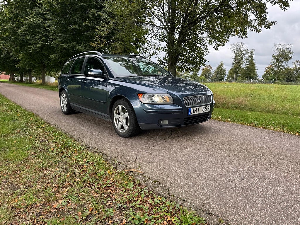 Volvo V50 2.4i Momentum Euro 4, Ny servad, Ny besikt, 170hk 